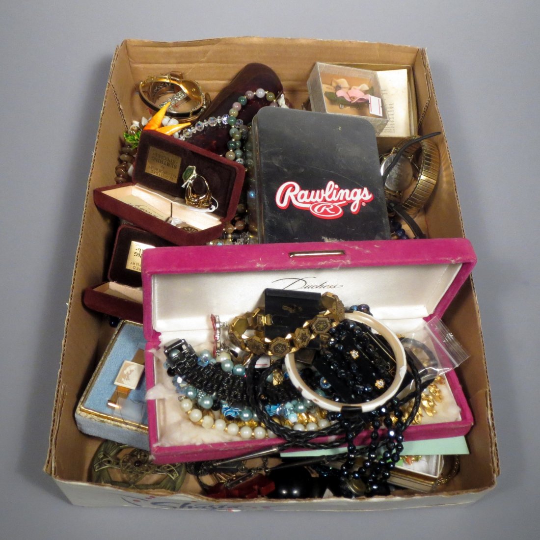 Box of Costume Jewelry and more surprises (1 of 10)