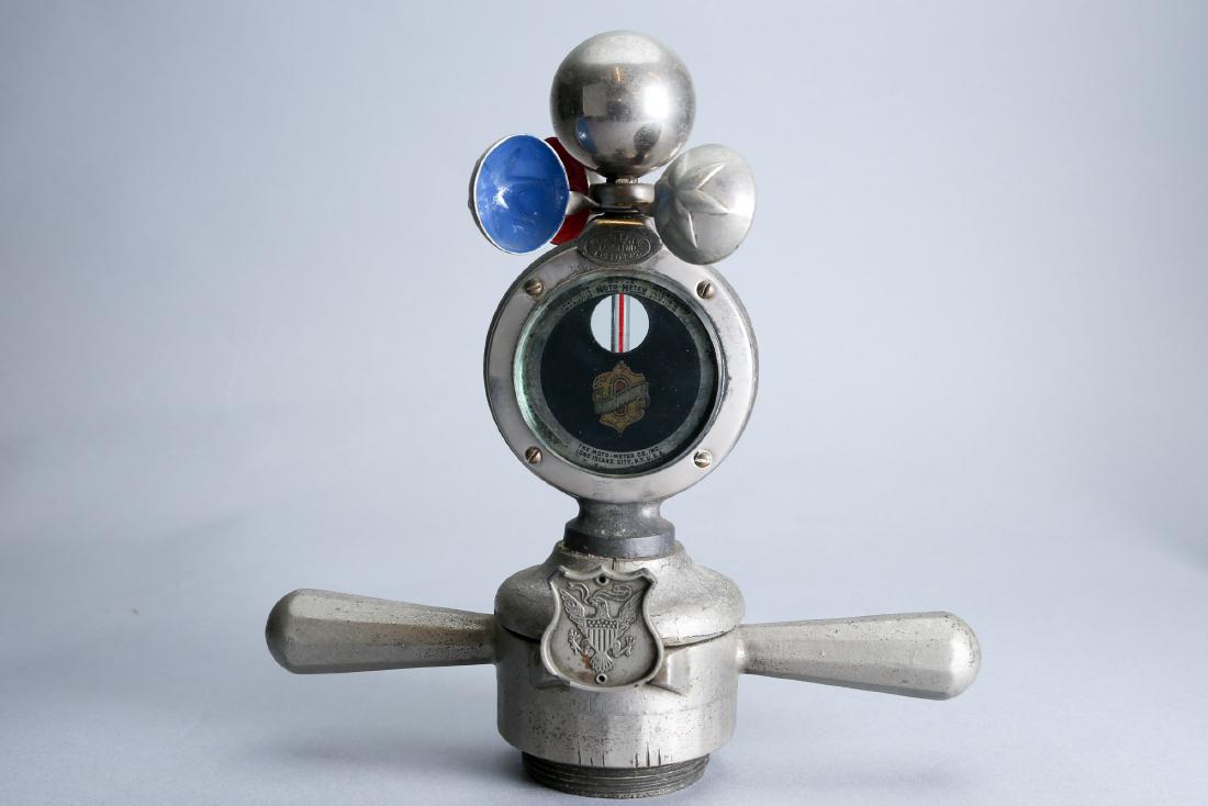 Oldsmobile Moto Meter Wiggler 1920's Radiator Cap (1 of 2)