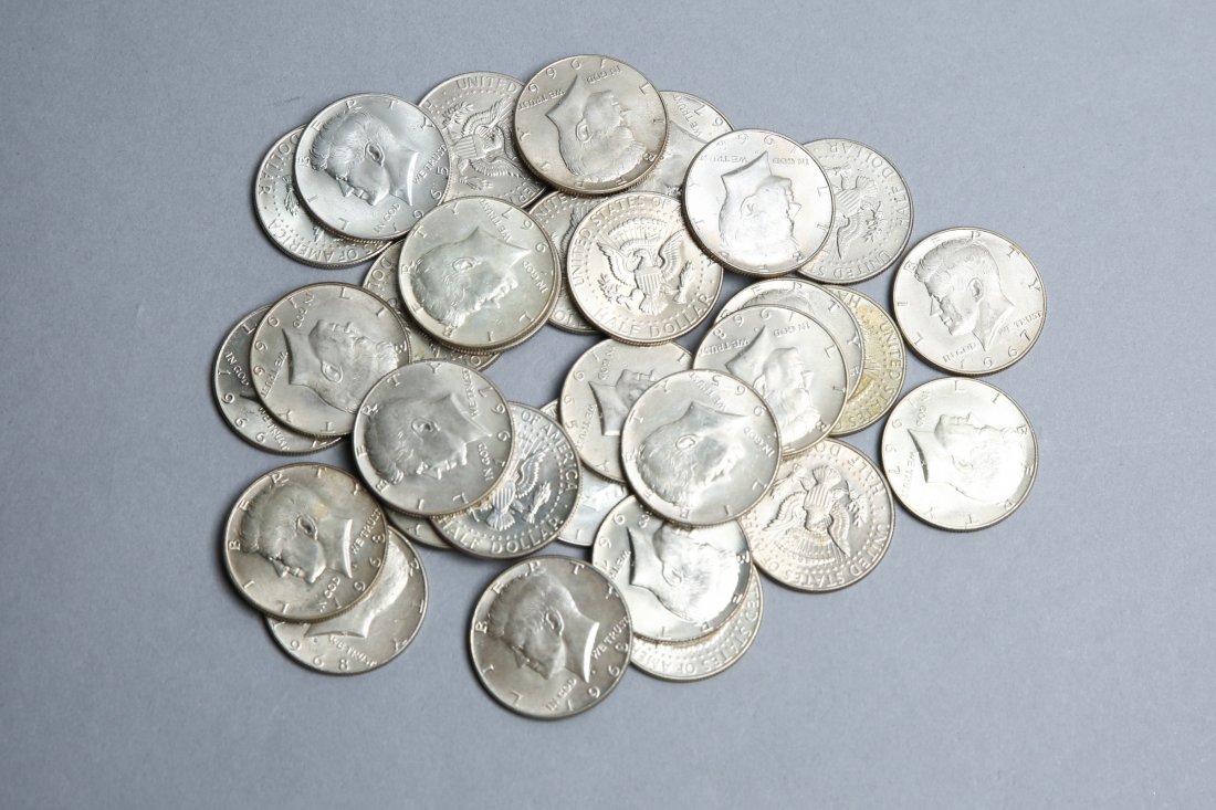 Lot of 31 Half Dollars Kennedy 40% silver (1 of 2)