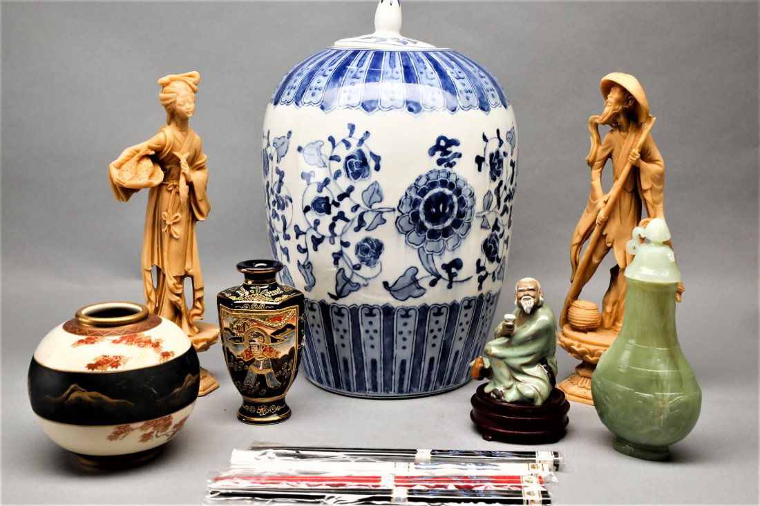 Lot of Asian Items Jade Chinese (1 of 3)