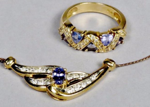 10k & 14K Gold, Diamond & Tanzanite Set (1 of 7)