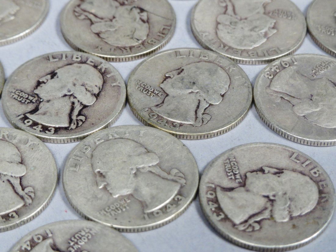 Lot of 24  1943 SIlver Quarters (1 of 4)