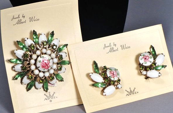Nice Brooch and earring set by Weiss with Original Card (1 of 5)
