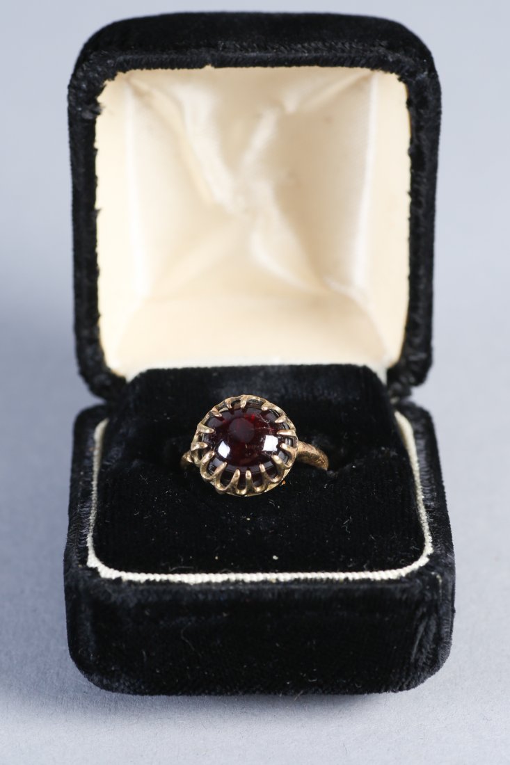 Antique 18K Gold & Garnet Cabochon Ring  Victorian (1 of 3)
