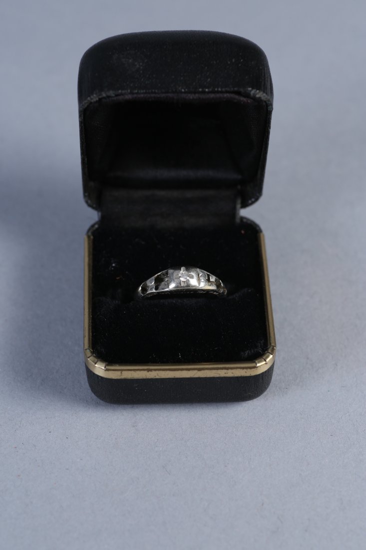 Antique Platinum & Diamond RIng (1 of 4)