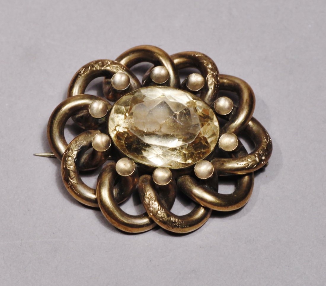Antique Gold Tone Brooch Victorian (1 of 5)