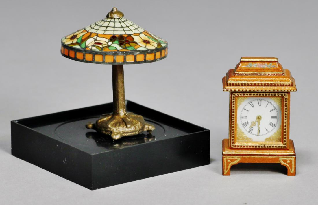 Judy Beals Signed clock plus tiffany style lamp (1 of 5)
