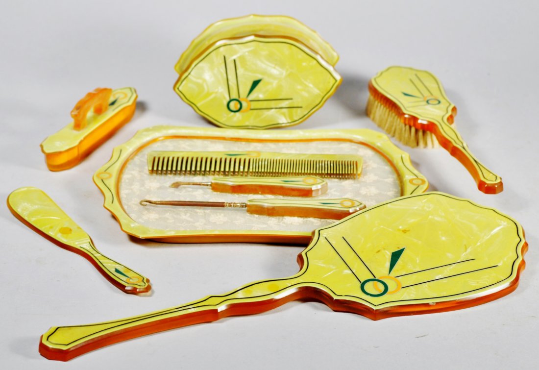 c1925 Art Deco Celluloid Dresser Set (1 of 12)