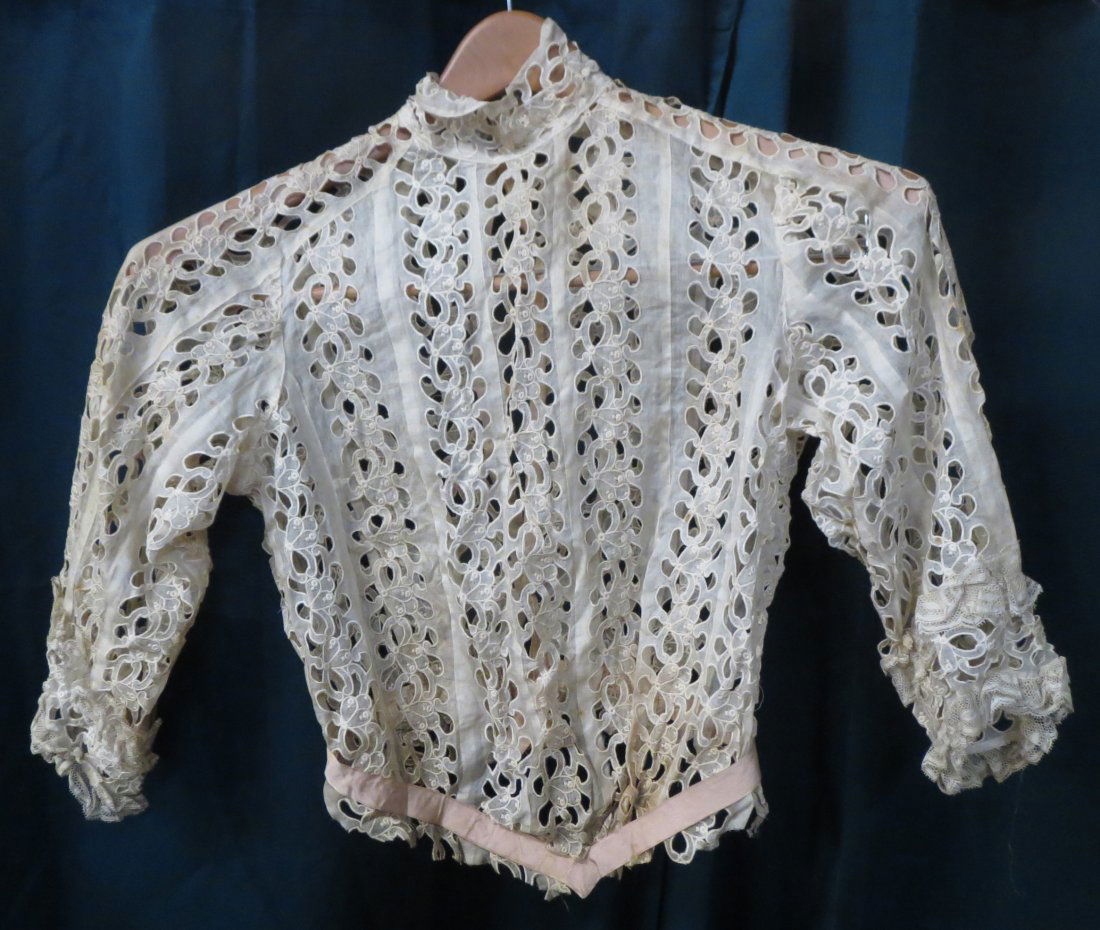 Victorian Era Cotton Top With Lace (1 of 6)