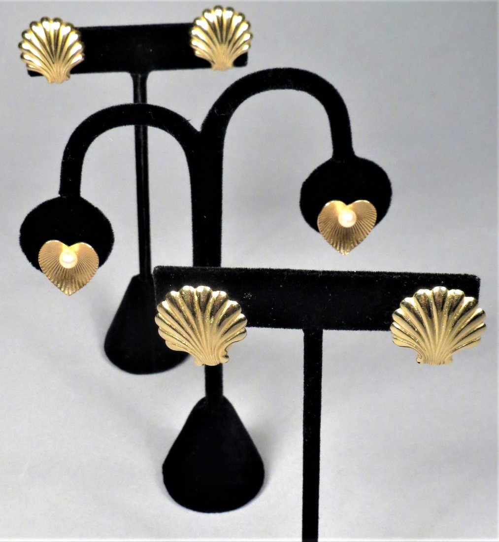 Estate 14K Shells and Lily Pad Earrings (1 of 5)