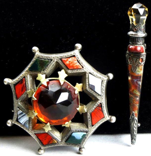 Victorian Scottish Agate Sterling Brooch Lot (1 of 8)