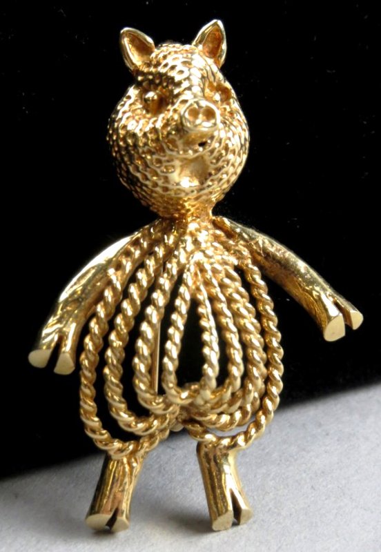 Solid 14k Gold Piggy Pin (1 of 6)
