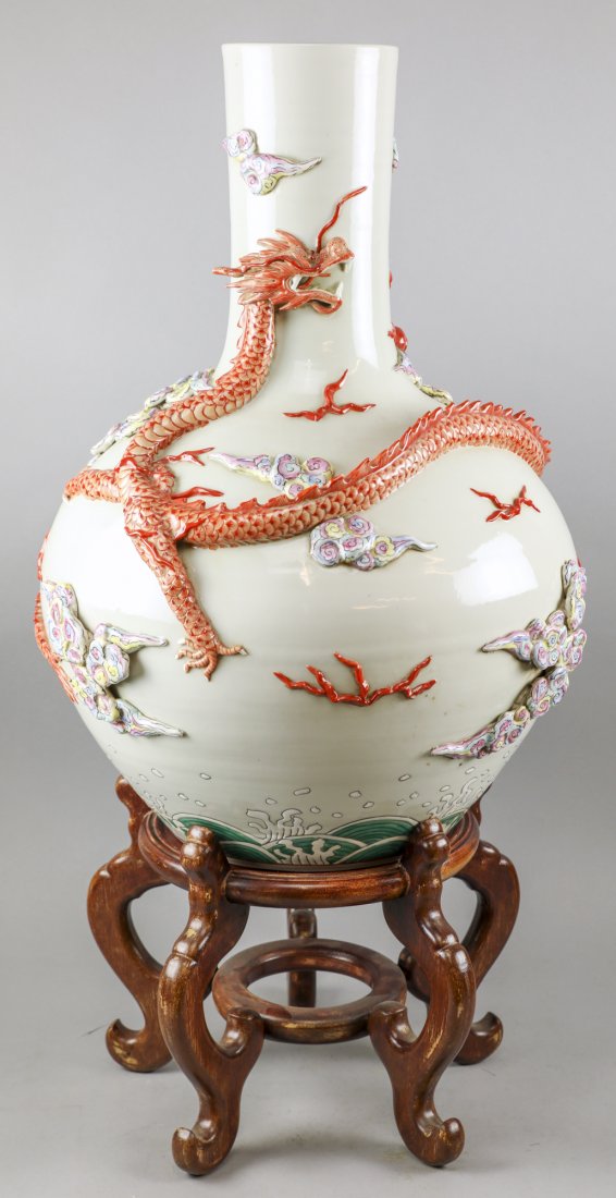 Chinese Large Floor Vase Dragon Vase Marked Qianlong (1 of 20)