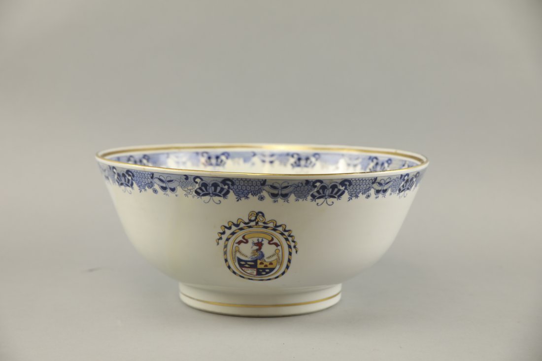 Antique Chinese Armorial Large Punch Bowl (1 of 6)