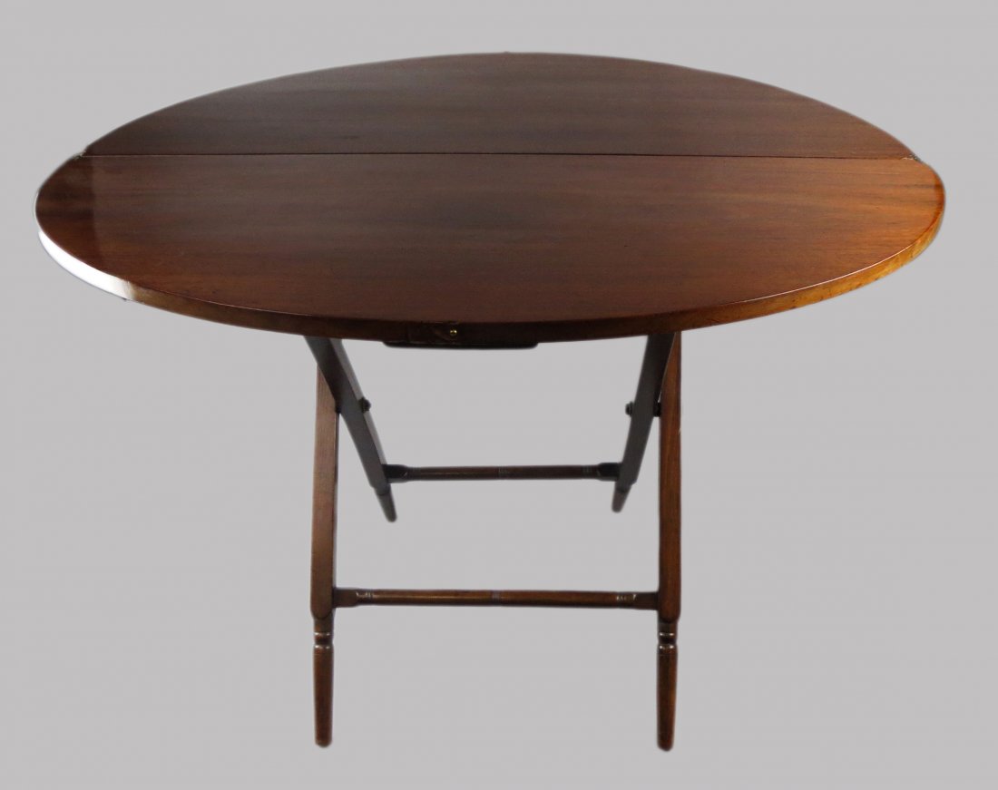 Antique Round Coaching Table c.1900 United Kingdom (1 of 8)