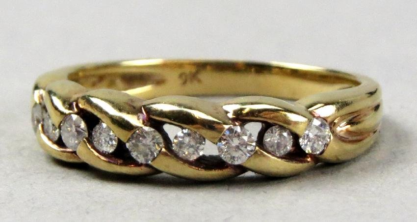 Beautiful Antique 9 ct Gold & Diamond Ring (1 of 4)