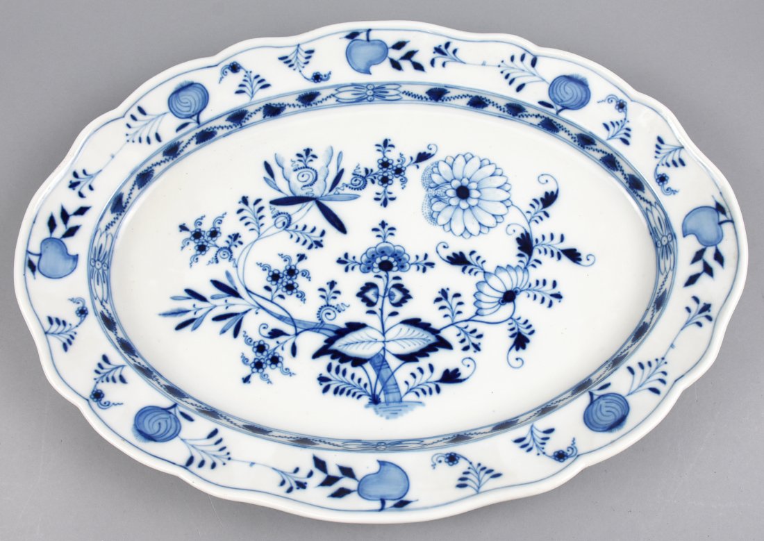 Meissen Lg. 21" Blue Onion Platter (1 of 3)