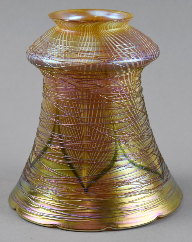 Attrib. Quezal Pulled Feather Threaded Art Glass Shade (1 of 8)