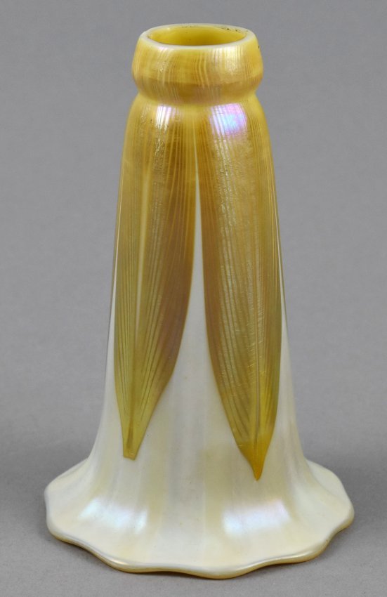 Quezal Signed Tulip Pulled Feather Glass Shade (1 of 6)