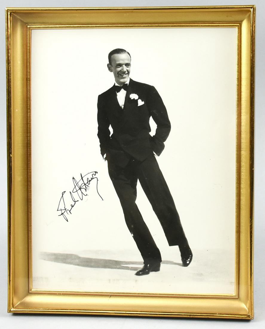 Fred Astaire Signed B&W Glossy 8x10 (1 of 5)