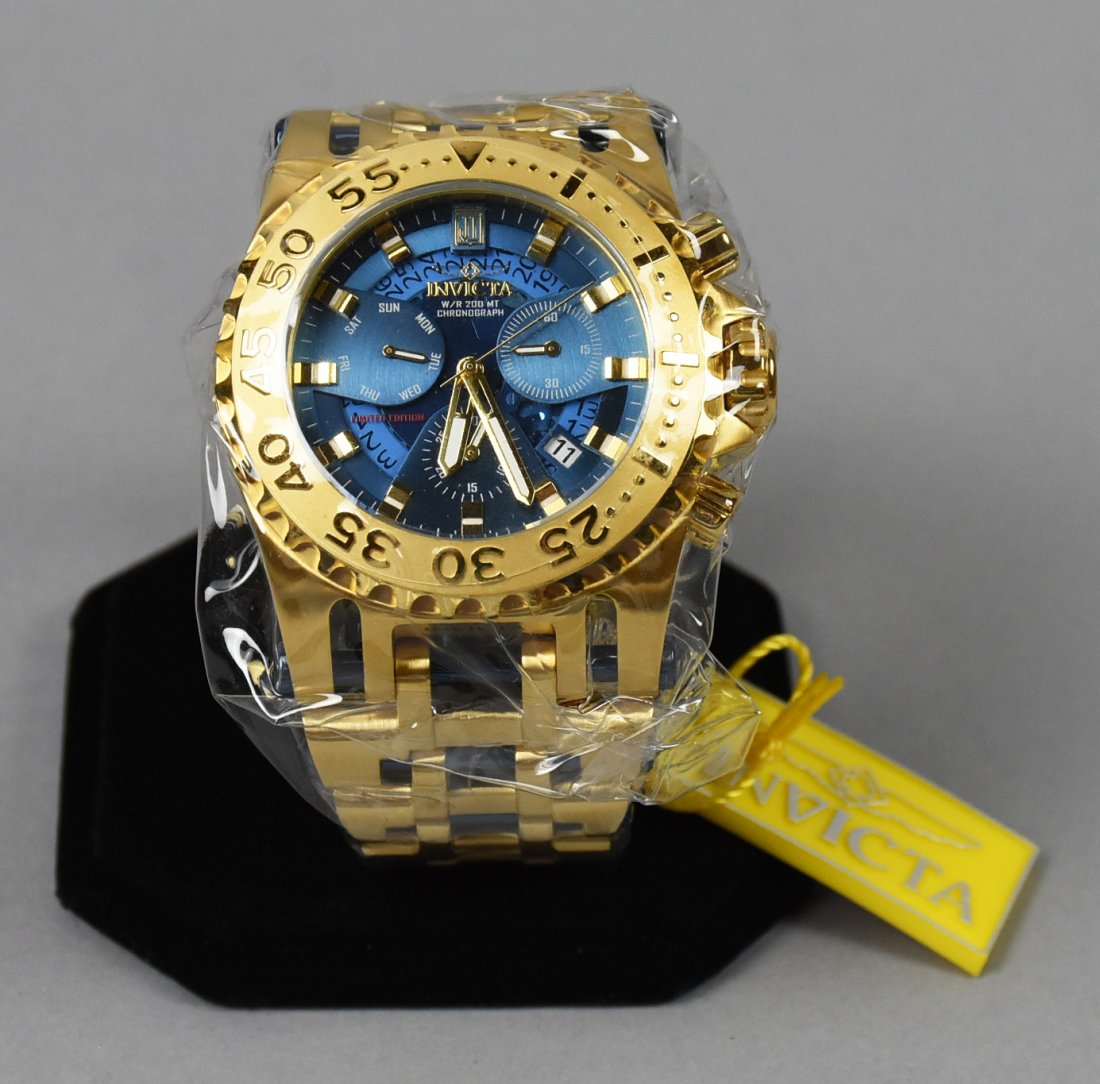 Invicta Jason Taylor Ltd Ed 185/999: Very cool Invicta limited edition Jason Taylor, chronograph, no. 26417. It is 185/999 and has never been worn retaining all the original factory protective wrap.