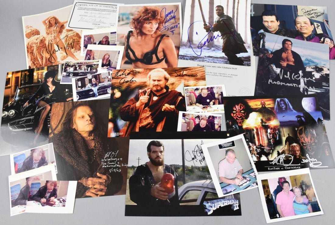 Film/TV Actor Signed Photos COAs Elvira Star Wars (1 of 2)