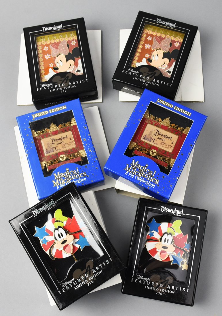 Ltd Ed. Disney Commemorative Pins/Artist Pins (1 of 4)