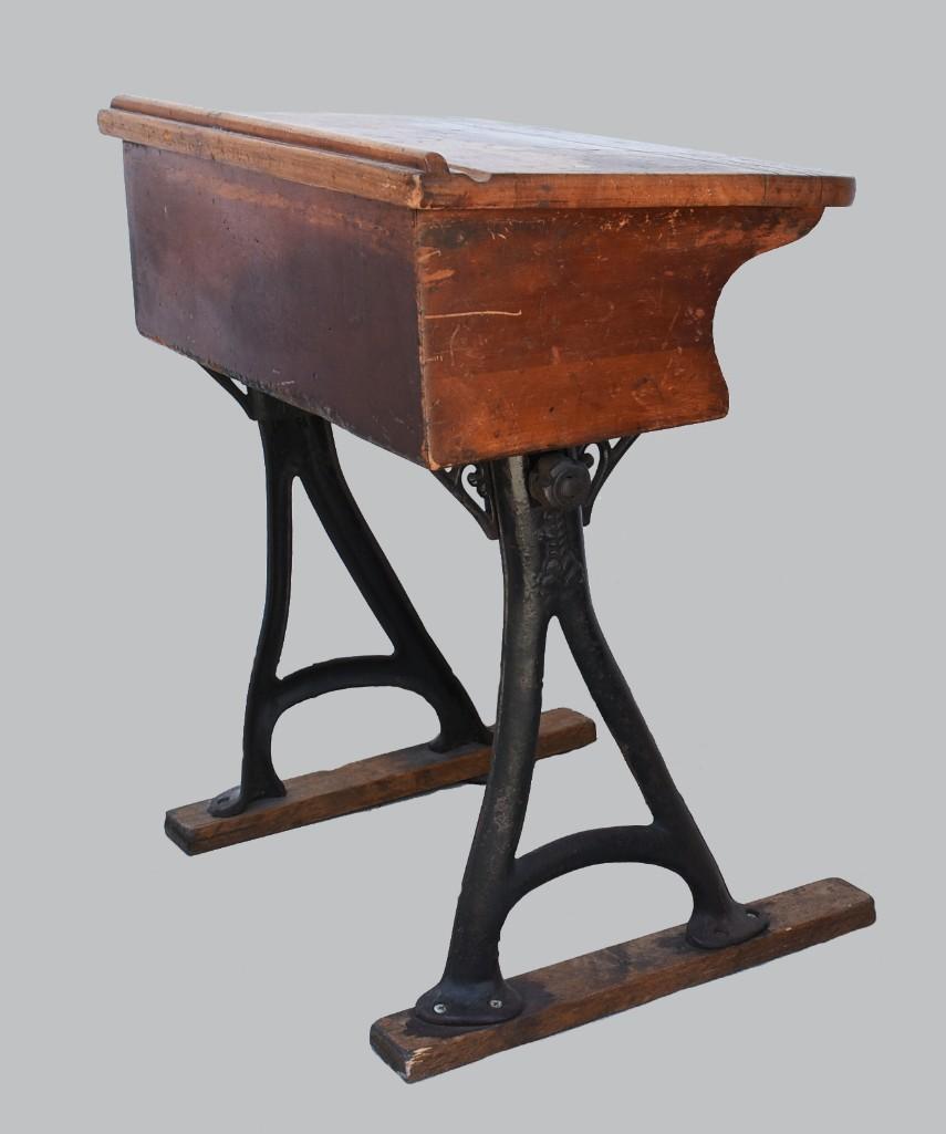 Antique Child (1 of 6)