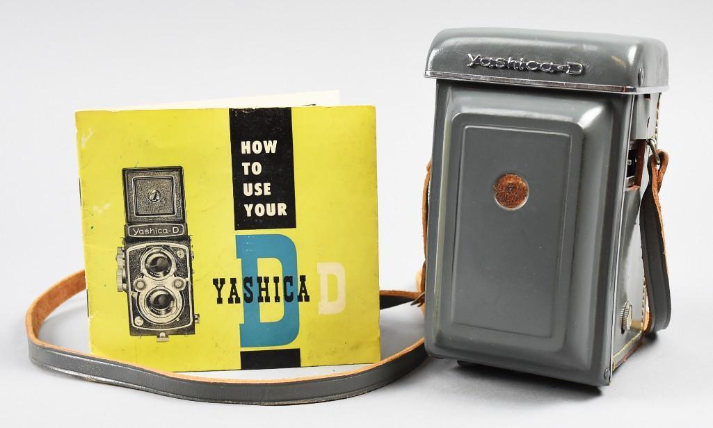c1965 Yashica D Twin Lens Camera, 80mm Lens (1 of 10)