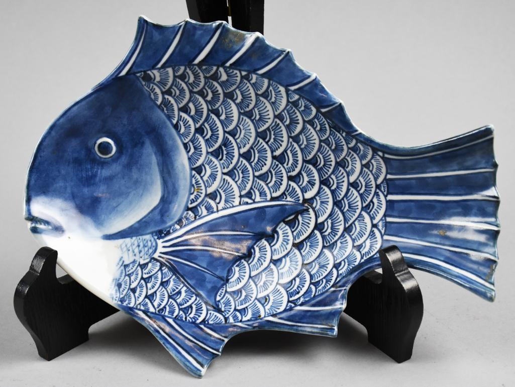 Kutani Japanese Imari Fish Shaped Dish Signed (1 of 9)