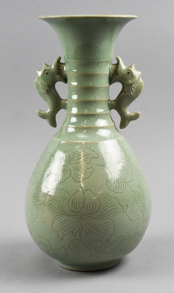 Antique Chinese Celadon Fish Handle Vase, Higashiya (1 of 8)