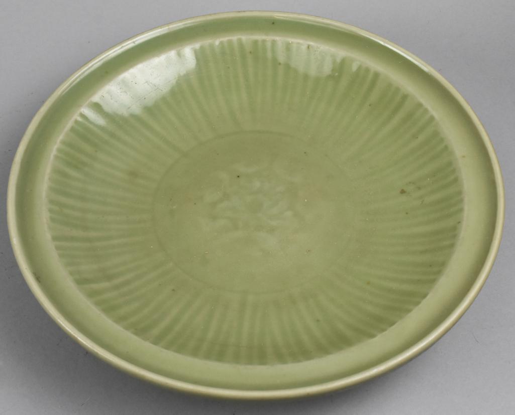 Celadon Longquan Style stoneware Dish (1 of 6)