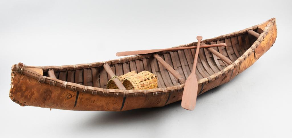 Native American Birch Bark Canoe w/ Baskets (1 of 13)
