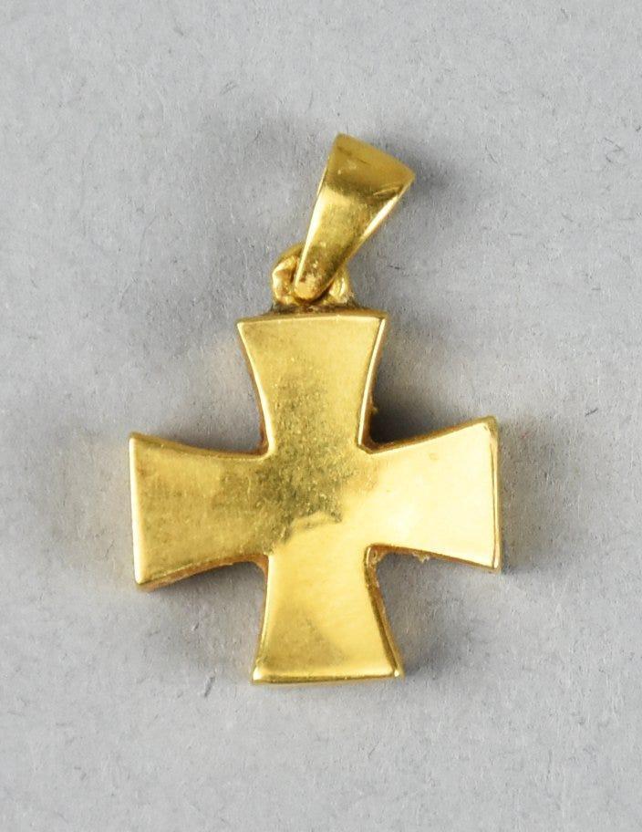 Maltese cross gold pendant Clearance