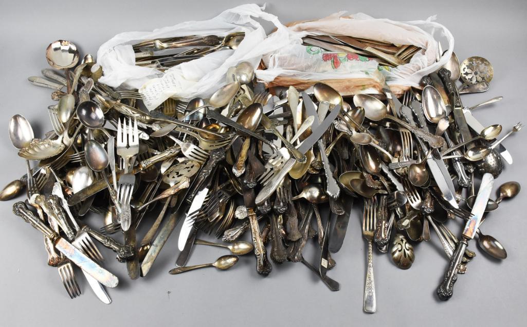 Huge Lot, Misc Silver Plate Flatware, Rogers,Oneida Etc (1 of 15)