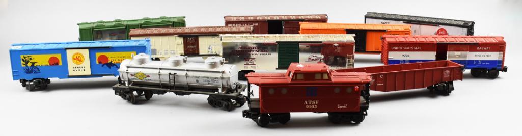 (11) Vintage Post-War Lionel Train Cars w Traveling (1 of 9)