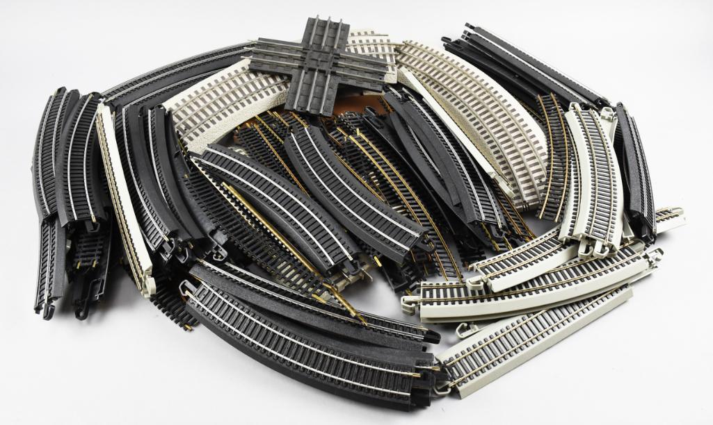 Large Lot, O Scale, Lionel Fastrack, AHM 2560, Bachmann (1 of 10)