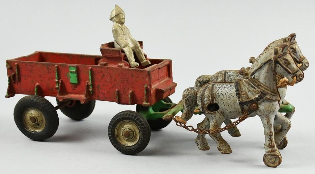 Arcade Toys Cast Iron Horse Drawn Fire Wagon, USA (1 of 2)