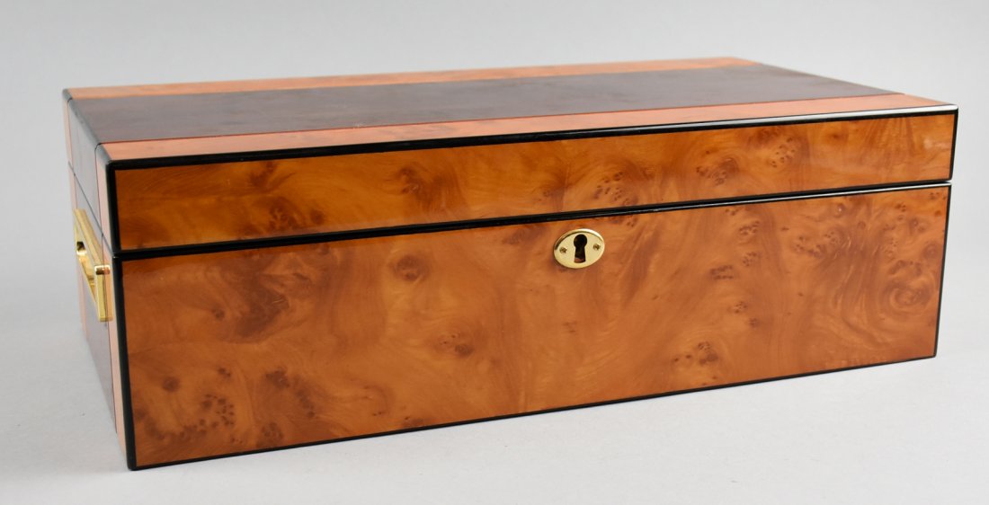 Wooden Locking Watch Case w/Key (1 of 7)