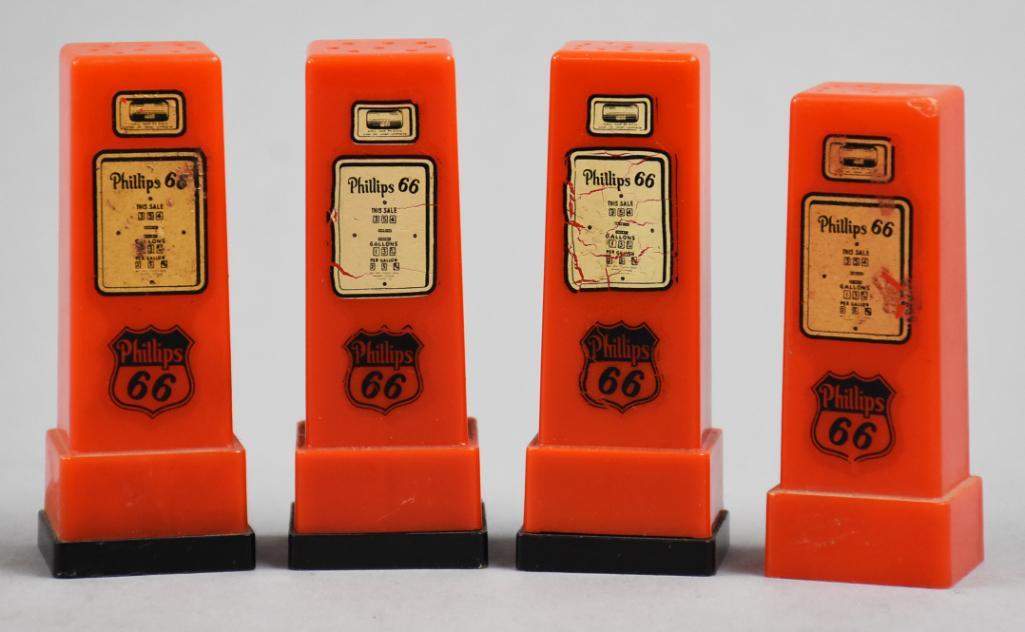 Vintage Phillips 66 Gas Pump Salt & Pepper Shakers (1 of 7)
