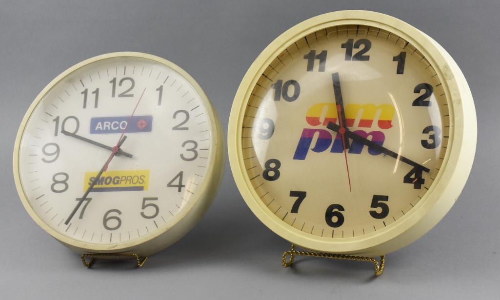 Vintage ARCO Smog Pros/AM-PM Battery Op Clocks (1 of 7)