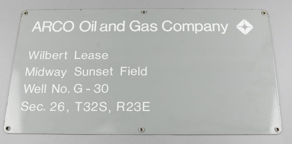 ARCO Well Metal Sign Sunset Field: Vintage ARCO Oil & Gas lease sign. States for the Wilbert Lease, Midway Sunset Field, Well # G-30, Sect.26, T32S, R23E. Measures approx. 15" x 30"