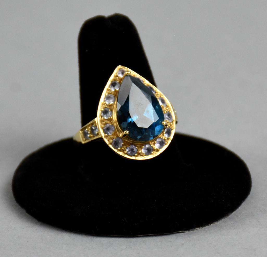 Lovely 10k Yellow Gold & Blue Quartz Ring (1 of 6)