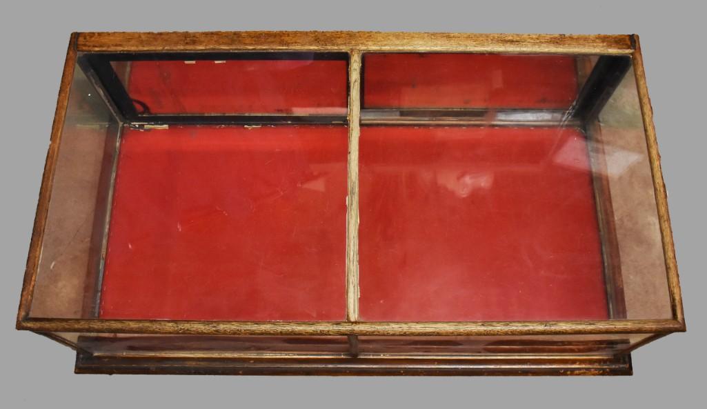 Antique Counter Showcase, Garland Stoves & Ranges (1 of 10)