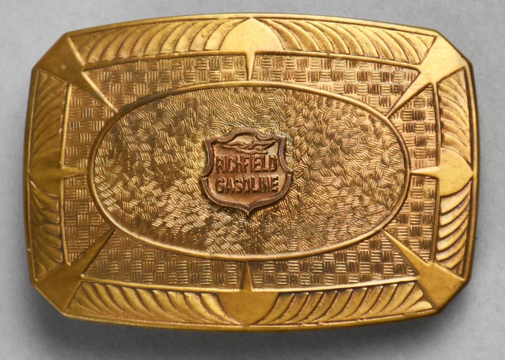 RARE Vintage Richfield Gasoline Belt Buckle: This hard to find belt buckle was union made, Stalder Mfg Co for Richfield Gasoline and appears to be solid brass.