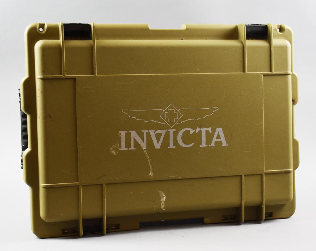 Large Invicta Rolling Watch Suit Case (1 of 7)