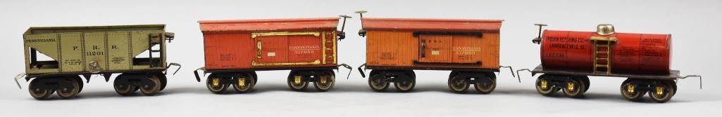 Prewar Dorfan O Gauge Tin Litho Train Cars (1 of 9)