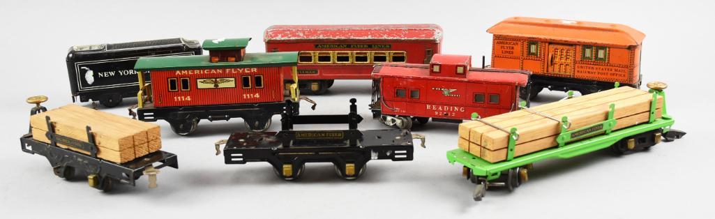 Vintage American Flyer/Marx Tin Train Cars & Caboose (1 of 8)