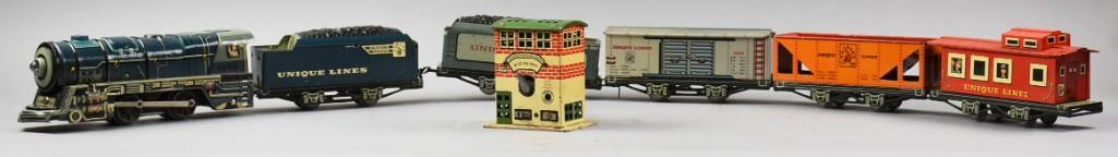 c1950 Unique Art Mfg Tin Litho Train Set/Control Tower (1 of 13)