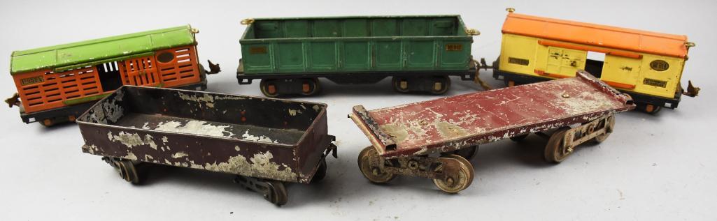 Prewar Lionel Lines Tin Litho Train Cars (1 of 4)
